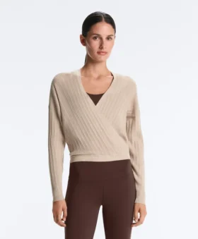 Pulover din tricot cu nervuri încrucișate Pulover din tricot cu nervuri încrucișate