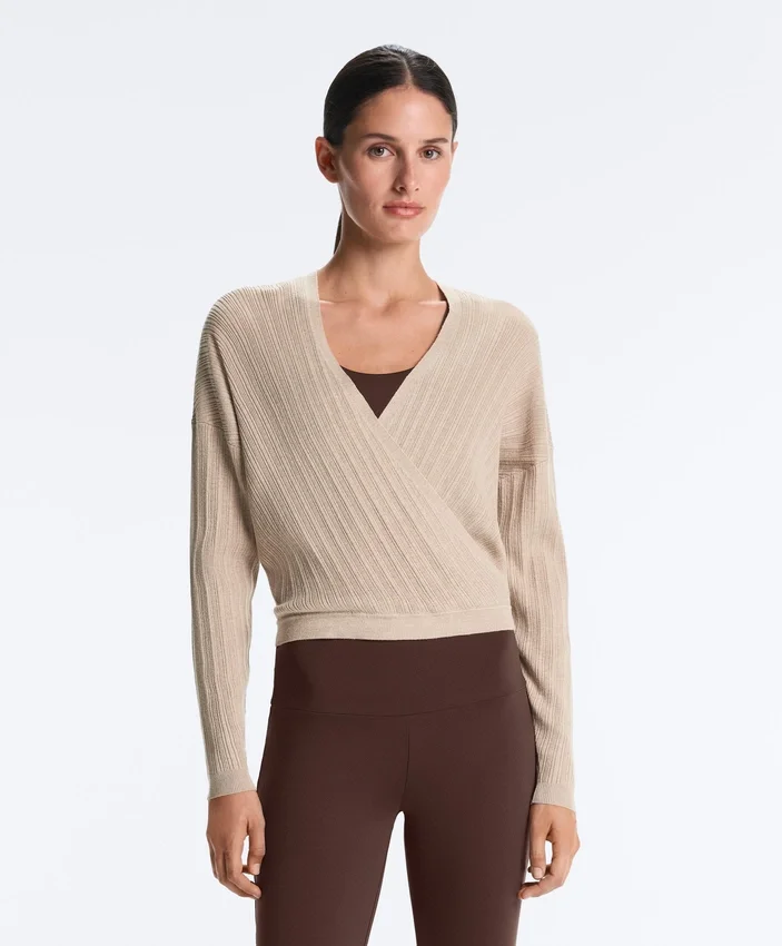 Pulover din tricot cu nervuri încrucișate Pulover din tricot cu nervuri încrucișate