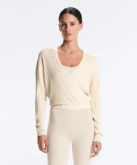 Pulover din tricot cu nervuri încrucișate Pulover din tricot cu nervuri încrucișate