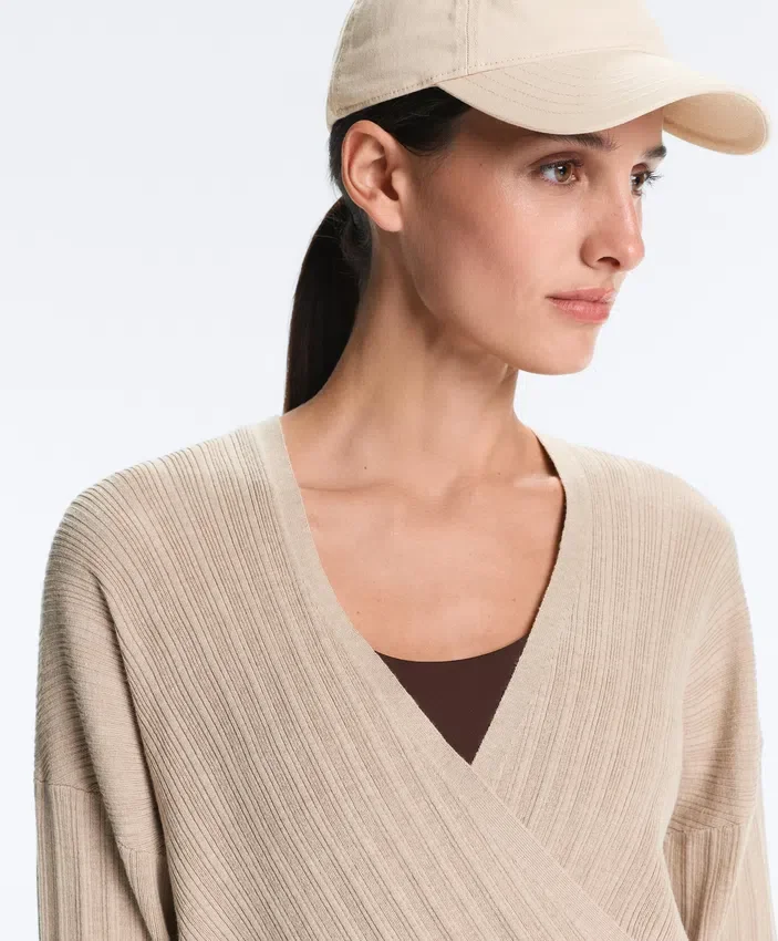Pulover din tricot cu nervuri încrucișate Pulover din tricot cu nervuri încrucișate