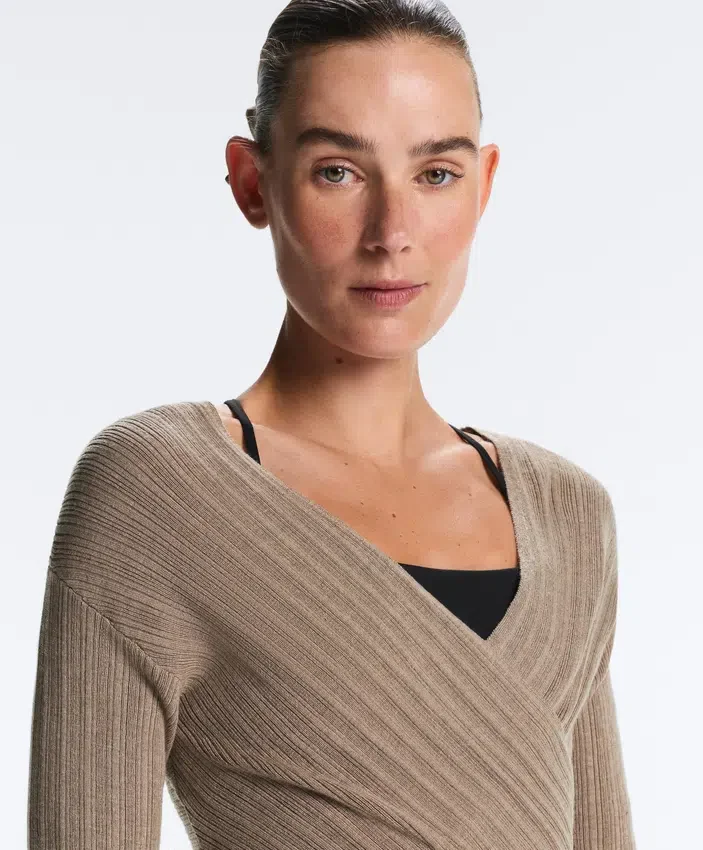 Pulover din tricot fin cu nervuri Pulover din tricot fin cu nervuri