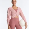 Pulover din tricot răsucit Pulover din tricot răsucit