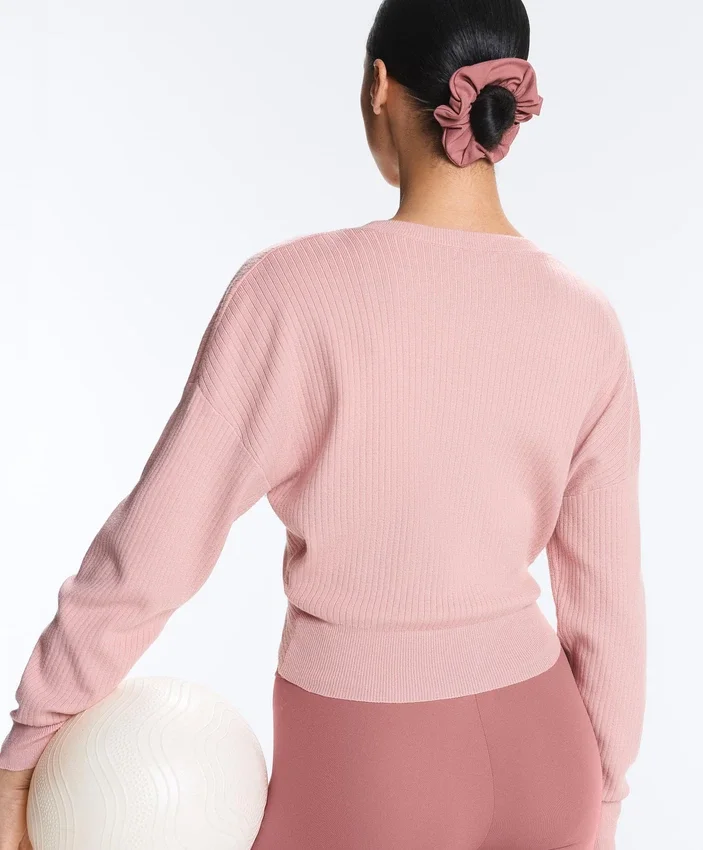 Pulover din tricot răsucit Pulover din tricot răsucit