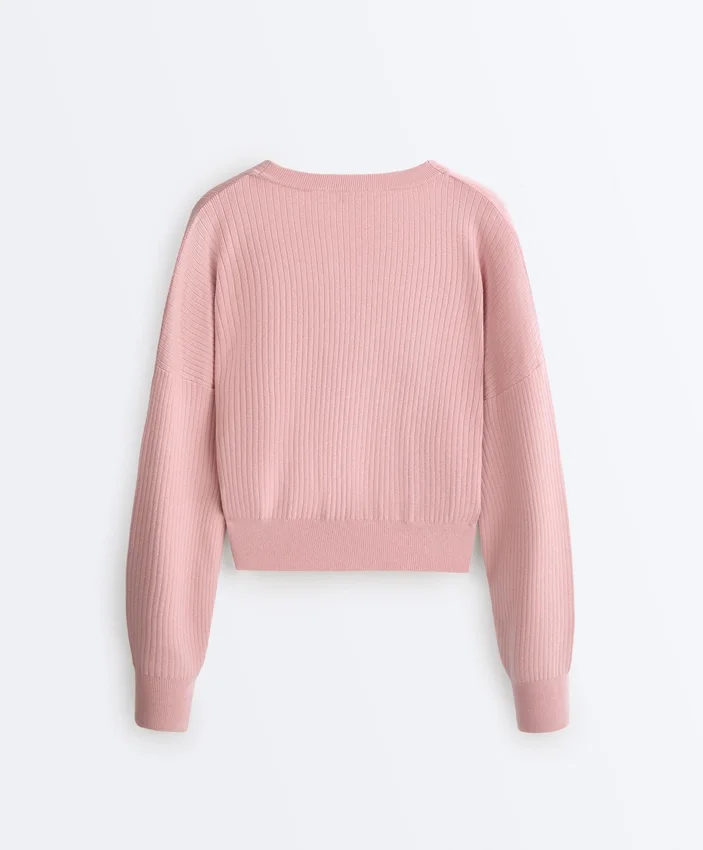 Pulover din tricot răsucit Pulover din tricot răsucit