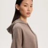Pulover lung din tricot cu glugă Pulover lung din tricot cu glugă