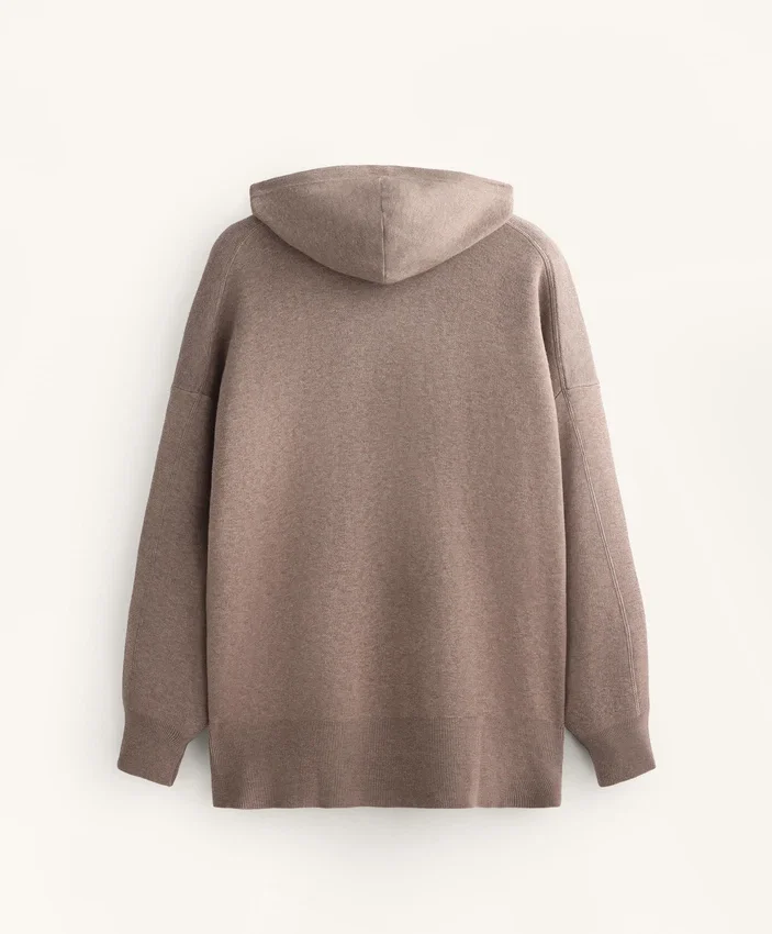 Pulover lung din tricot cu glugă Pulover lung din tricot cu glugă