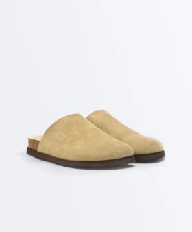 Saboți din piele divizată