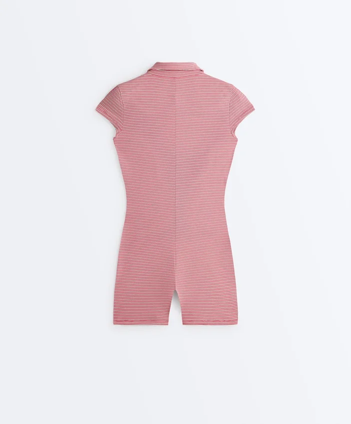Salopeta de pantaloni scurți Comfortlux cu dungi Salopeta de pantaloni scurți Comfortlux cu dungi