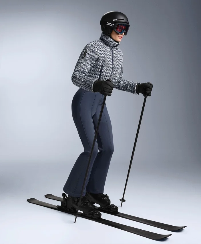 Salopeta Minardi Piume Ski rezistentă la apă, căptușită cu 80% puf și 20% pene Salopeta Minardi Piume Ski rezistentă la apă, căptușită cu 80% puf și 20% pene