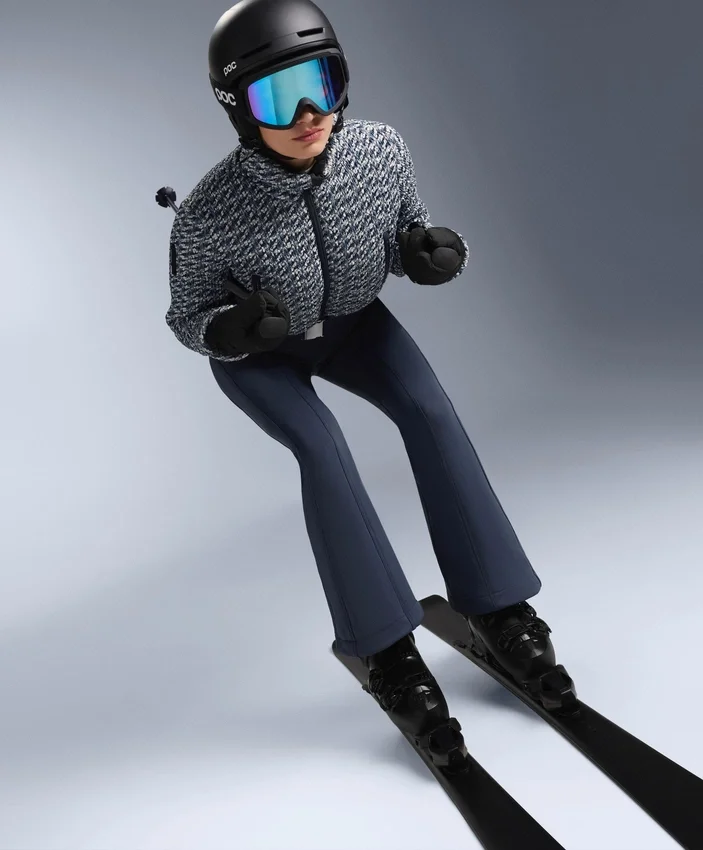 Salopeta Minardi Piume Ski rezistentă la apă, căptușită cu 80% puf și 20% pene Salopeta Minardi Piume Ski rezistentă la apă, căptușită cu 80% puf și 20% pene