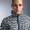 Salopeta Minardi Piume Ski rezistentă la apă, căptușită cu 80% puf și 20% pene Salopeta Minardi Piume Ski rezistentă la apă, căptușită cu 80% puf și 20% pene