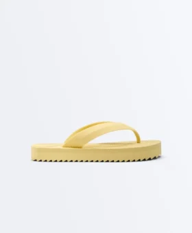 Sandale de plajă cu platformă texturată Sandale de plajă cu platformă texturată