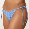Slip de bikinis cu acoperire medie, cu imprimeu în carouri și legături Slip de bikinis cu acoperire medie, cu imprimeu în carouri și legături