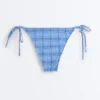 Slip de bikinis cu acoperire medie, cu imprimeu în carouri și legături Slip de bikinis cu acoperire medie, cu imprimeu în carouri și legături
