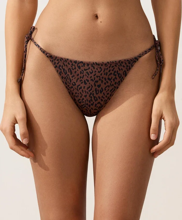 Slip de bikinis cu acoperire medie, imprimeu leopard și legături Slip de bikinis cu acoperire medie, imprimeu leopard și legături