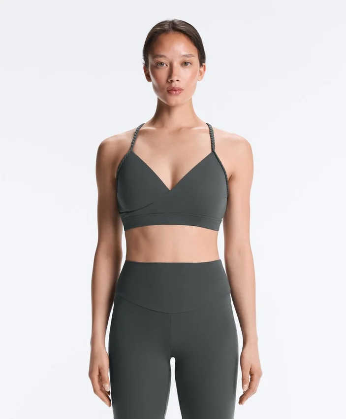 Sutien sport Comfortlux cu susținere medie și împletitură Sutien sport Comfortlux cu susținere medie și împletitură