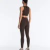 Sutien sport Compressive cu susținere medie și detalii ondulate Sutien sport Compressive cu susținere medie și detalii ondulate
