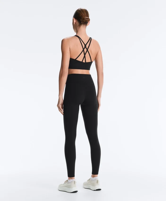 Sutiene sport Comfortlux cu susținere medie și cupe Sutiene sport Comfortlux cu susținere medie și cupe