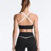 Sutiene sport Perfect-Adapt cu susținere medie și contrast Sutiene sport Perfect-Adapt cu susținere medie și contrast