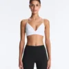 Sutiene sport triunghiular Comfortlux cu susținere ușoară Sutiene sport triunghiular Comfortlux cu susținere ușoară