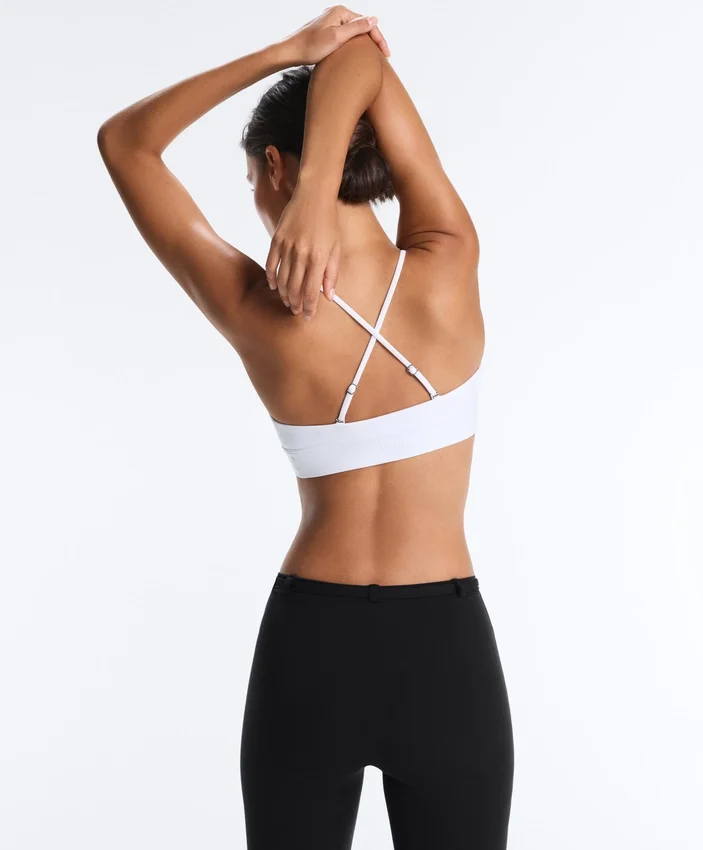 Sutiene sport triunghiular Comfortlux cu susținere ușoară Sutiene sport triunghiular Comfortlux cu susținere ușoară