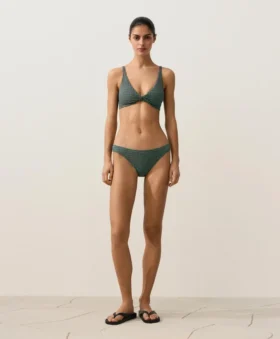Top de bikini cu gât halter în carouri Top de bikini cu gât halter în carouri