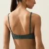 Top de bikini cu gât halter în carouri Top de bikini cu gât halter în carouri