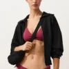 Top de bikini cu guler halter din jacquard geometric Top de bikini cu guler halter din jacquard geometric