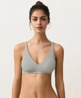 Top de bikini cu guler halter și imprimeu jacquard cu buline Top de bikini cu guler halter și imprimeu jacquard cu buline