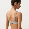 Top de bikini cu guler halter și imprimeu jacquard cu buline Top de bikini cu guler halter și imprimeu jacquard cu buline