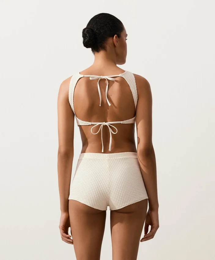 Top de bikini din croșetat cu textură cu bule Top de bikini din croșetat cu textură cu bule