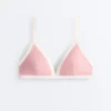 Top de bikini triunghiular cu bordură contrastantă
