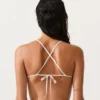 Top de bikini triunghiular cu dungi croșetate Top de bikini triunghiular cu dungi croșetate