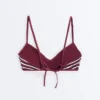 Top de bikini triunghiular cu dungi texturate Top de bikini triunghiular cu dungi texturate