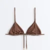 Top de bikini triunghiular cu mini buline Top de bikini triunghiular cu mini buline