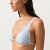 Top de bikini triunghiular cu textură în dungi și decolteu halter