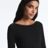 Tricou cu guler barcă din amestec de modal cu nervuri Tricou cu guler barcă din amestec de modal cu nervuri