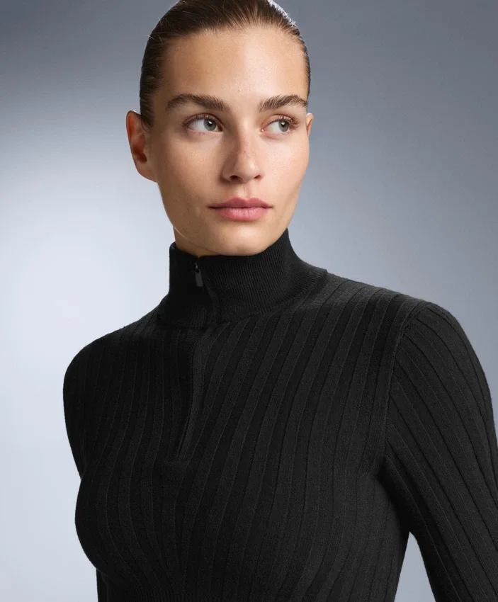 Tricou cu guler în V din tricot cu nervuri, strat de bază termic Tricou cu guler în V din tricot cu nervuri, strat de bază termic