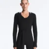 Tricou cu guler încrucișat din bumbac cu nervuri Tricou cu guler încrucișat din bumbac cu nervuri