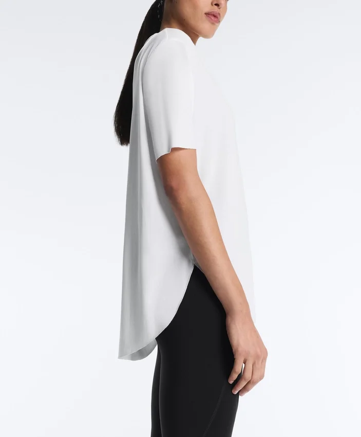 Tricou cu mâneci scurte din amestec de modal, cu tiv rotunjit în spate Tricou cu mâneci scurte din amestec de modal, cu tiv rotunjit în spate
