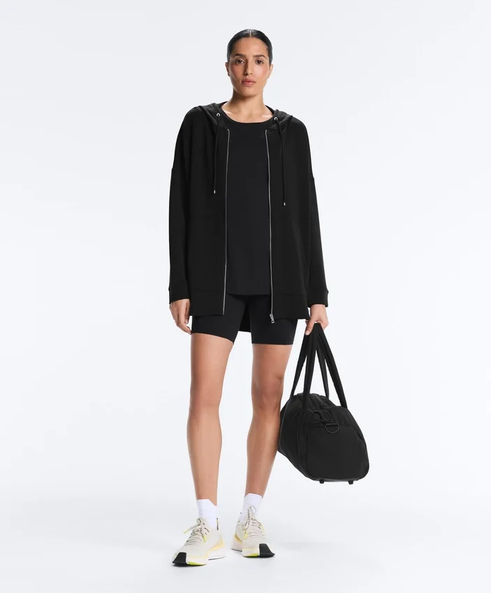 Tricou cu mâneci scurte din amestec de modal, cu tiv rotunjit în spate Tricou cu mâneci scurte din amestec de modal, cu tiv rotunjit în spate