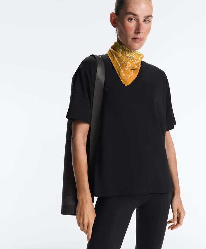 Tricou drept, cu mâneci scurte, din amestec de bumbac Tricou drept, cu mâneci scurte, din amestec de bumbac