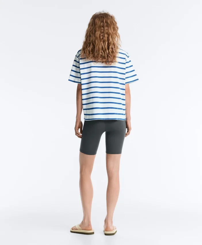 Tricou drept, cu mâneci scurte, din amestec de bumbac Tricou drept, cu mâneci scurte, din amestec de bumbac