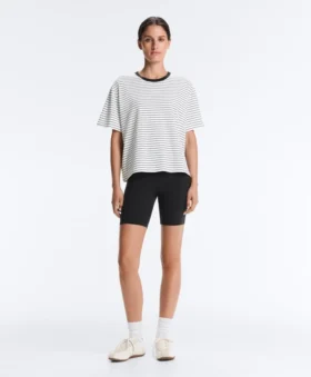 Tricou drept, cu mâneci scurte, din amestec de bumbac, cu dungi