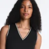 Tricou fără mâneci cu decolteu în V Tricou fără mâneci cu decolteu în V