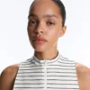 Tricou fără mâneci cu jumătate de fermoar și dungi