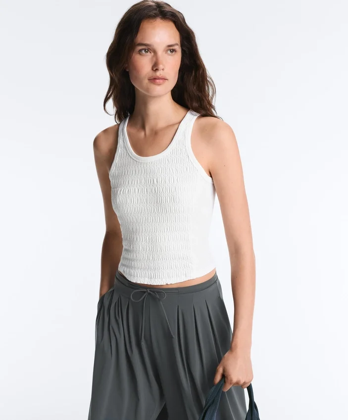 Tricou fără mâneci, fără cusături, cu smocuri Tricou fără mâneci, fără cusături, cu smocuri