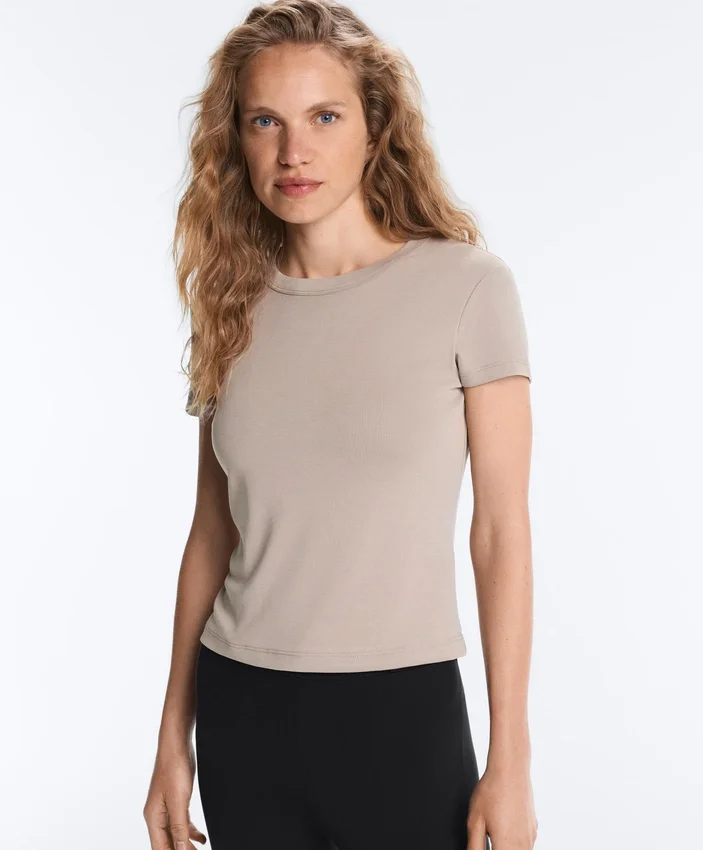 Tricou mulat cu mâneci scurte din material cu nervuri din modal pentru pantaloni scurți Tricou mulat cu mâneci scurte din material cu nervuri din modal pentru pantaloni scurți
