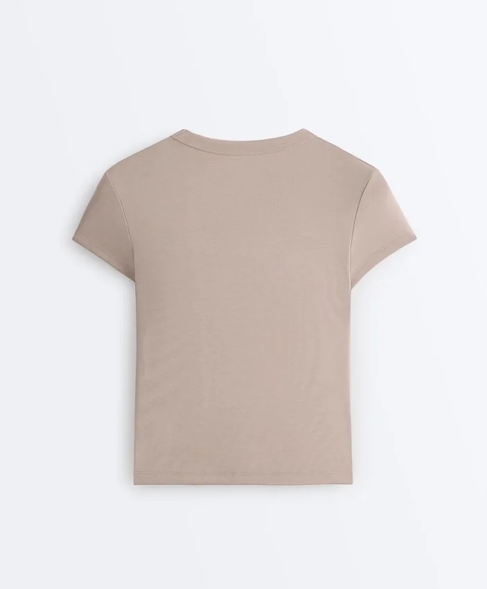 Tricou mulat cu mâneci scurte din material cu nervuri din modal pentru pantaloni scurți Tricou mulat cu mâneci scurte din material cu nervuri din modal pentru pantaloni scurți