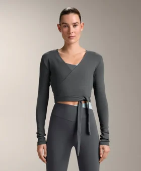 Tricou înfășurat din bumbac amestecat cu nervuri
